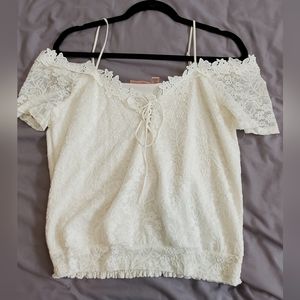 Buckle lace top
